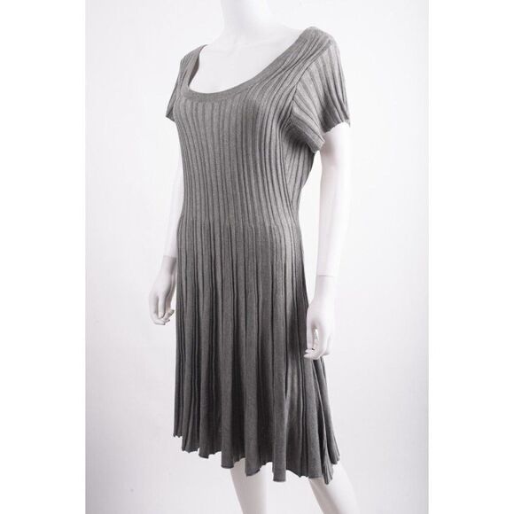 Torrid Womens Grey Sweater Knit Fluted Skater Dress Sz 0 US 12 L Large Gray NWT - Picture 3 of 6